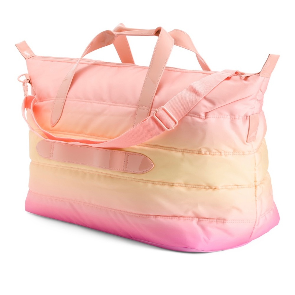 🎉LAST PIECE🎉 iFLY quilted weekender duffel bag - Picture 2 of 5